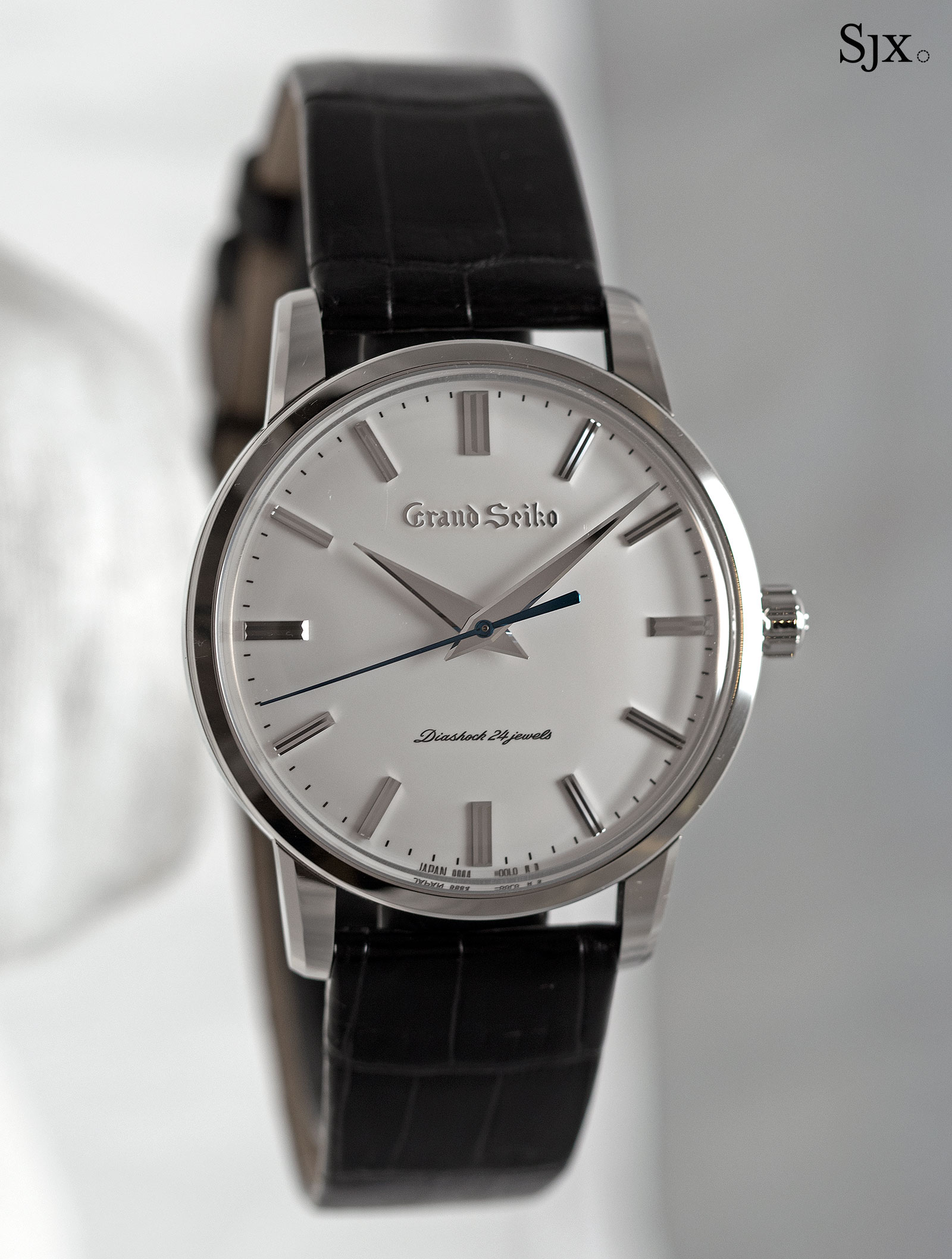 Grand Seiko SBGW253 steel-1